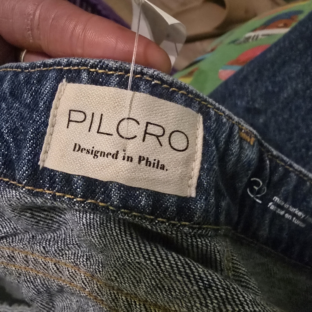 Pilcro Wide-Leg Crop Jeans - Picture 3 of 7